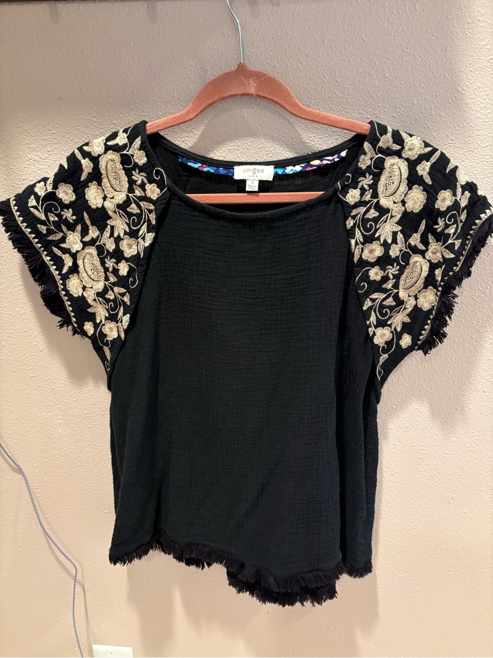 Umgee Black Short Sleeve Top with Cream Embroidered Sleeves